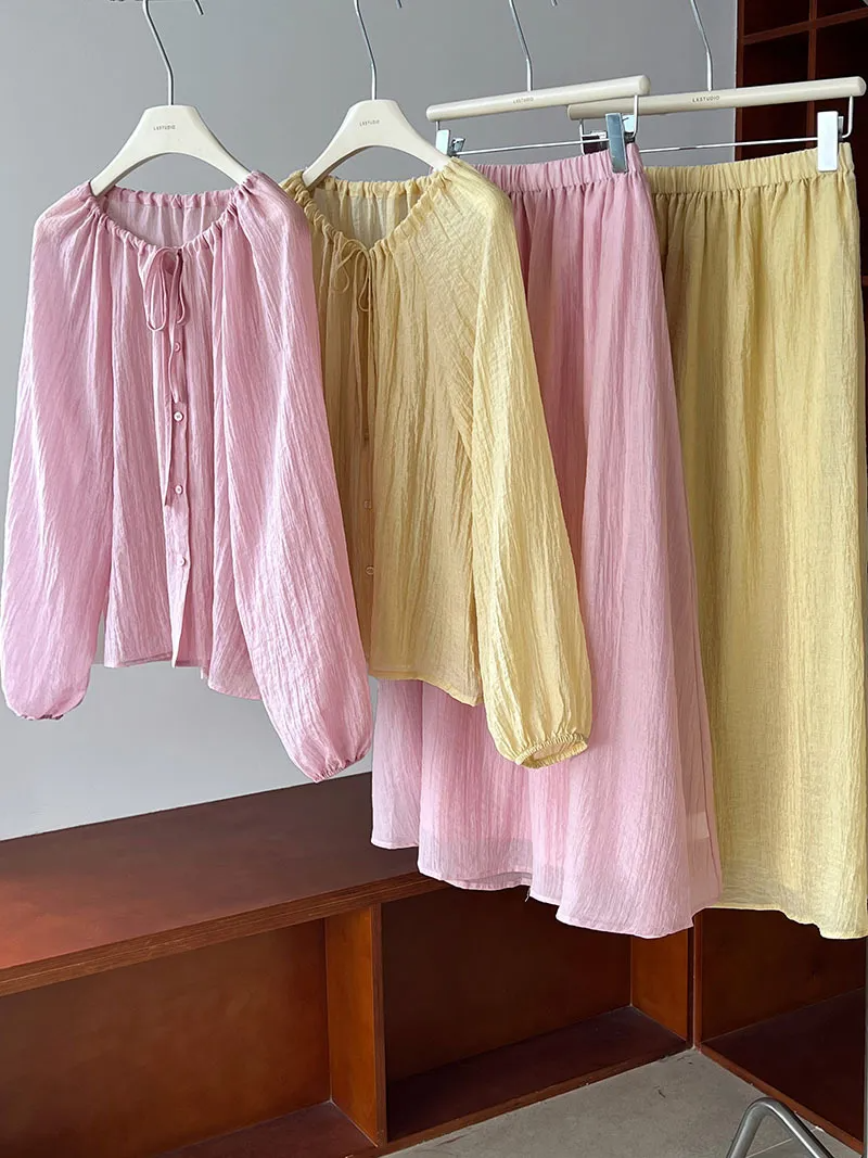 Chic Sun-Protective Suit: Pleated Shirt and Skirt Combo
